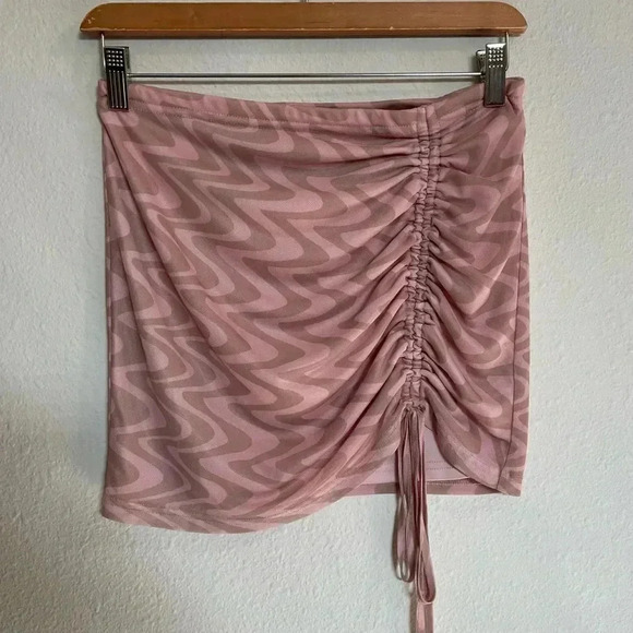 Abound Top & Skirt Set - Picture 7 of 10